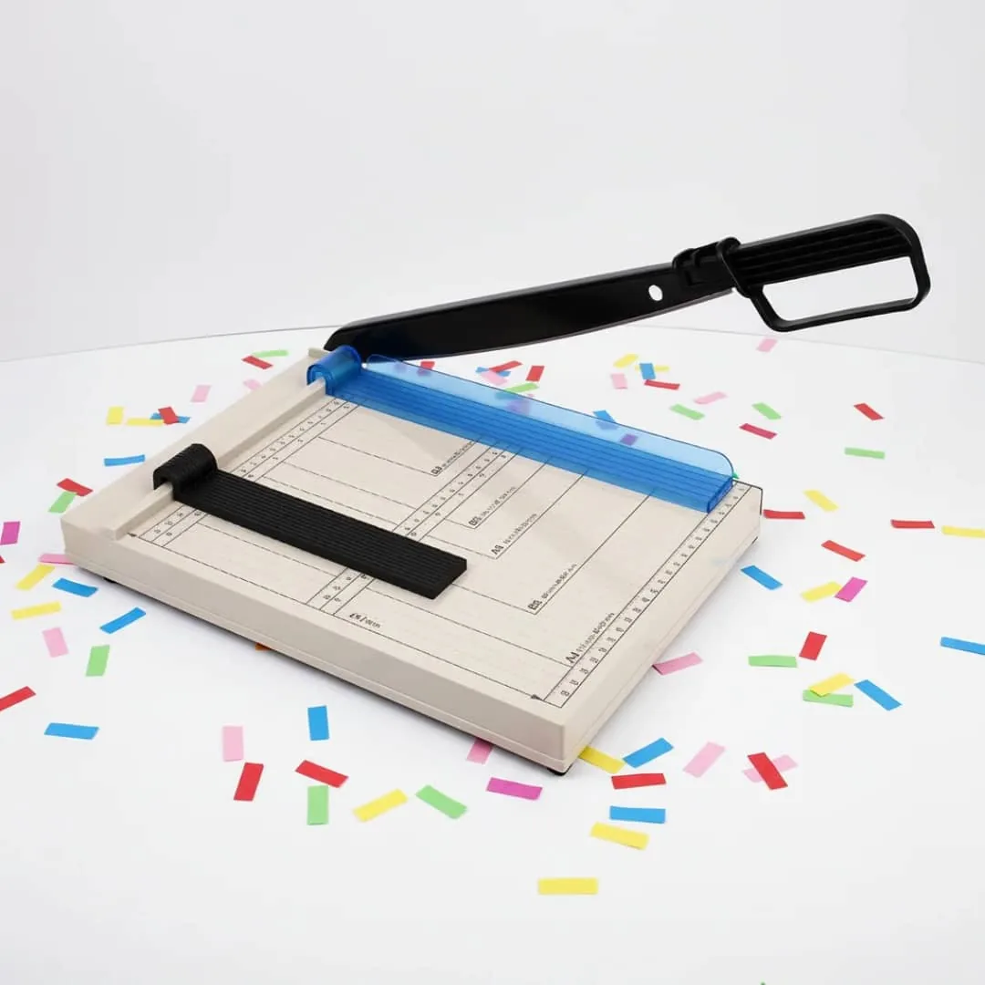 COUPE PAPIER A4
