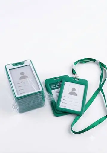 PAQUET PORT BADGE VERT